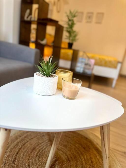 Appartement Neuf Entierement Equipe Proche Centre อาเมียงส์ ภายนอก รูปภาพ