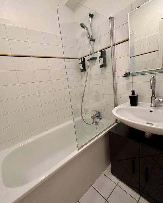 Appartement Neuf Entierement Equipe Proche Centre อาเมียงส์ ภายนอก รูปภาพ
