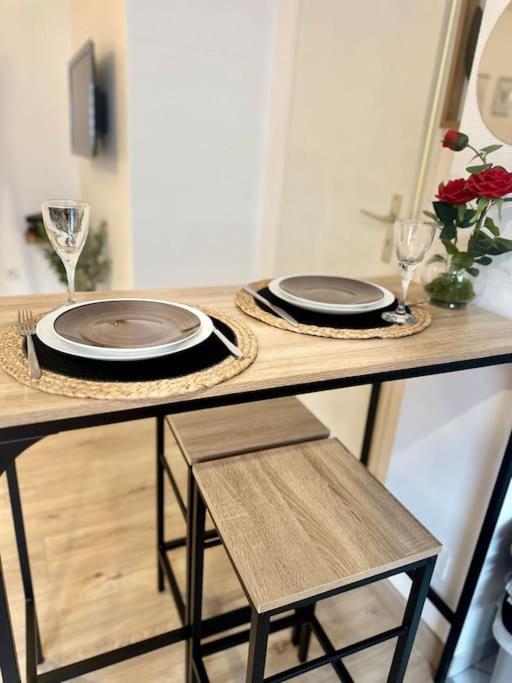 Appartement Neuf Entierement Equipe Proche Centre อาเมียงส์ ภายนอก รูปภาพ