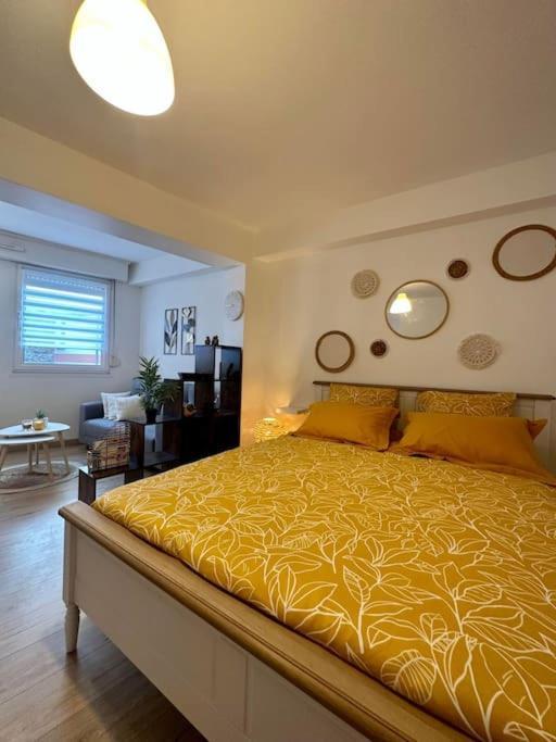 Appartement Neuf Entierement Equipe Proche Centre อาเมียงส์ ภายนอก รูปภาพ