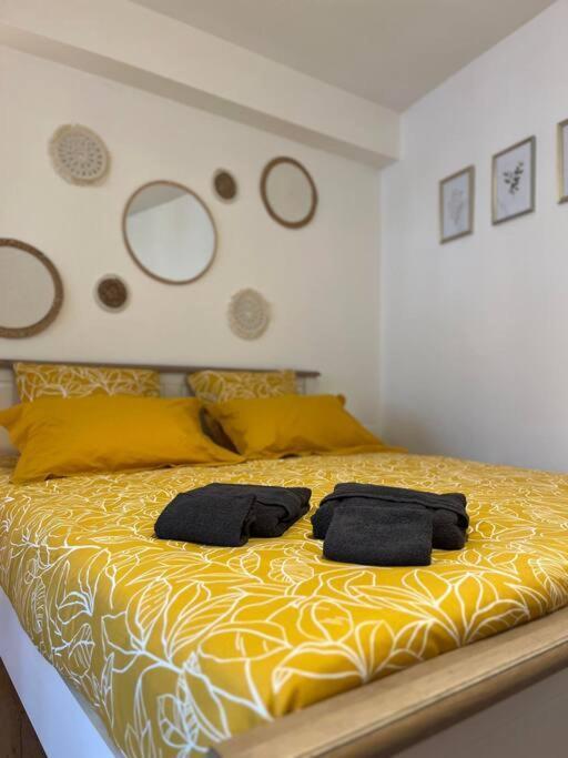 Appartement Neuf Entierement Equipe Proche Centre อาเมียงส์ ภายนอก รูปภาพ
